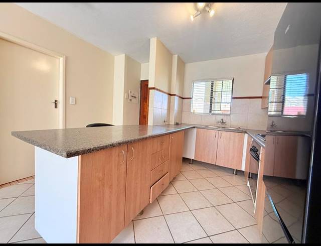2 BEDROOM APARTMENT FOR SALE IN NOORDWYK